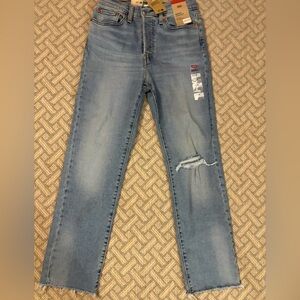 Women’s Levi's Wedgie Straight Jeans 27 x 28 NWT